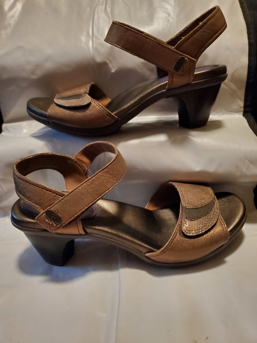 Women’s Brown Strappy Mid-Heel Sandals